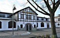 Außenansicht der Hellweghalle in Erwitte