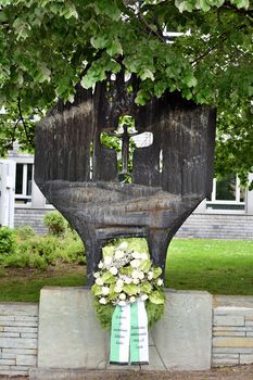 Mahnmal der Künstlerin Hilde Schürk-Frisch (Foto: Dirk Vaartjes)