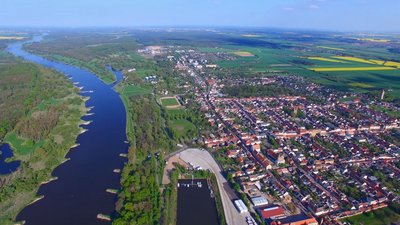Luftbild Aken an der Elbe